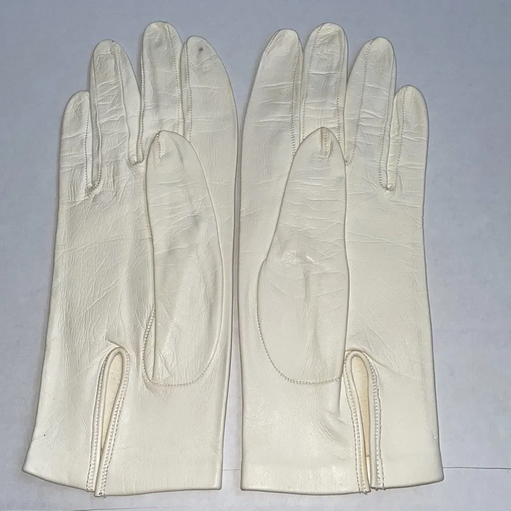 ‎Vtg Lavabile cream colored leather gloves